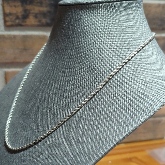 925 Elegant Silver Necklace - Picture 9 of 12